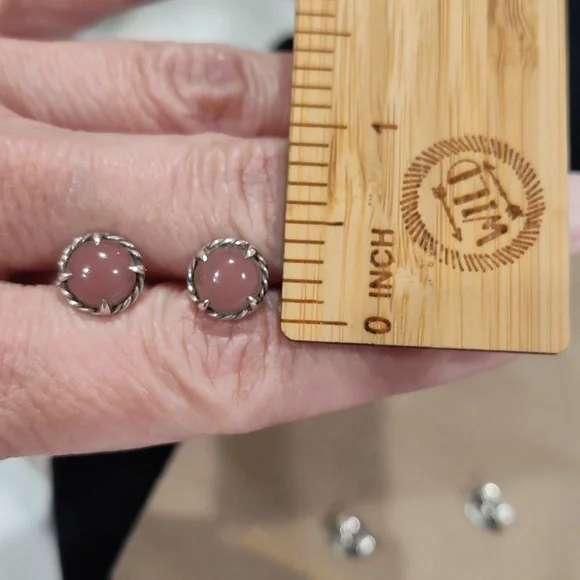 David Yurman Chatelaine Guava Quartz Stud Earrings - Picture 13 of 13